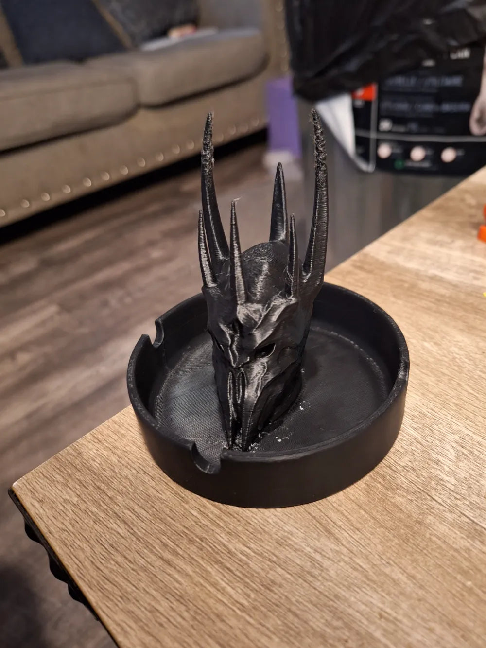 Cenicero cabeza de Sauron