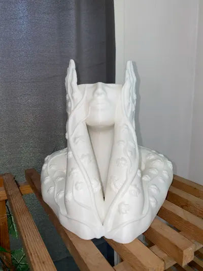 Macetero Mujer Hiedra