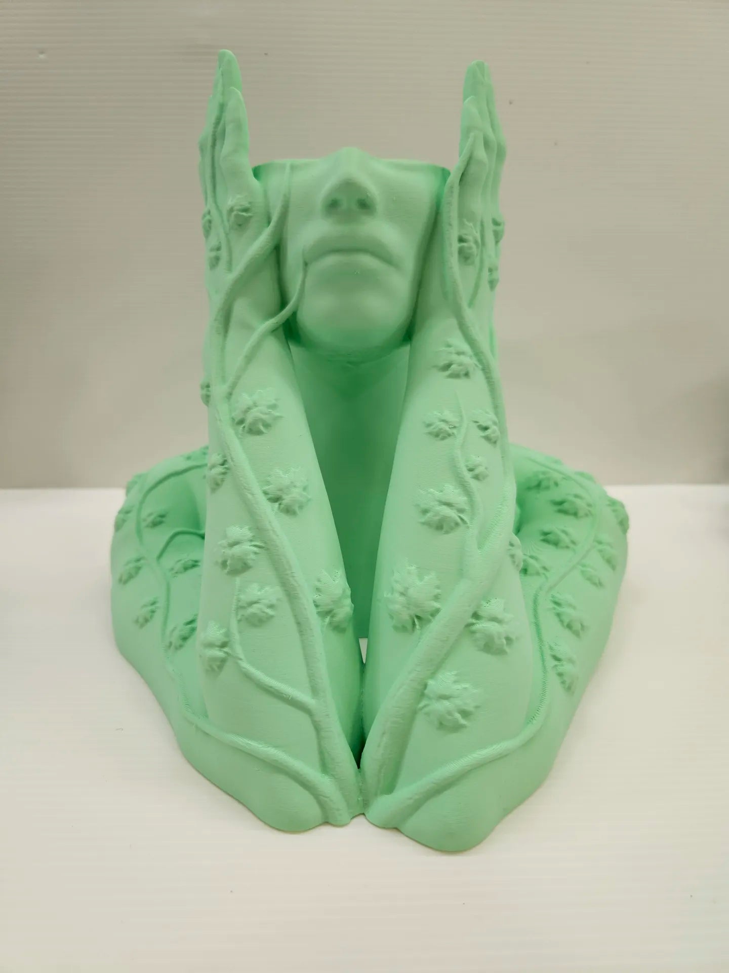 Macetero Mujer Hiedra