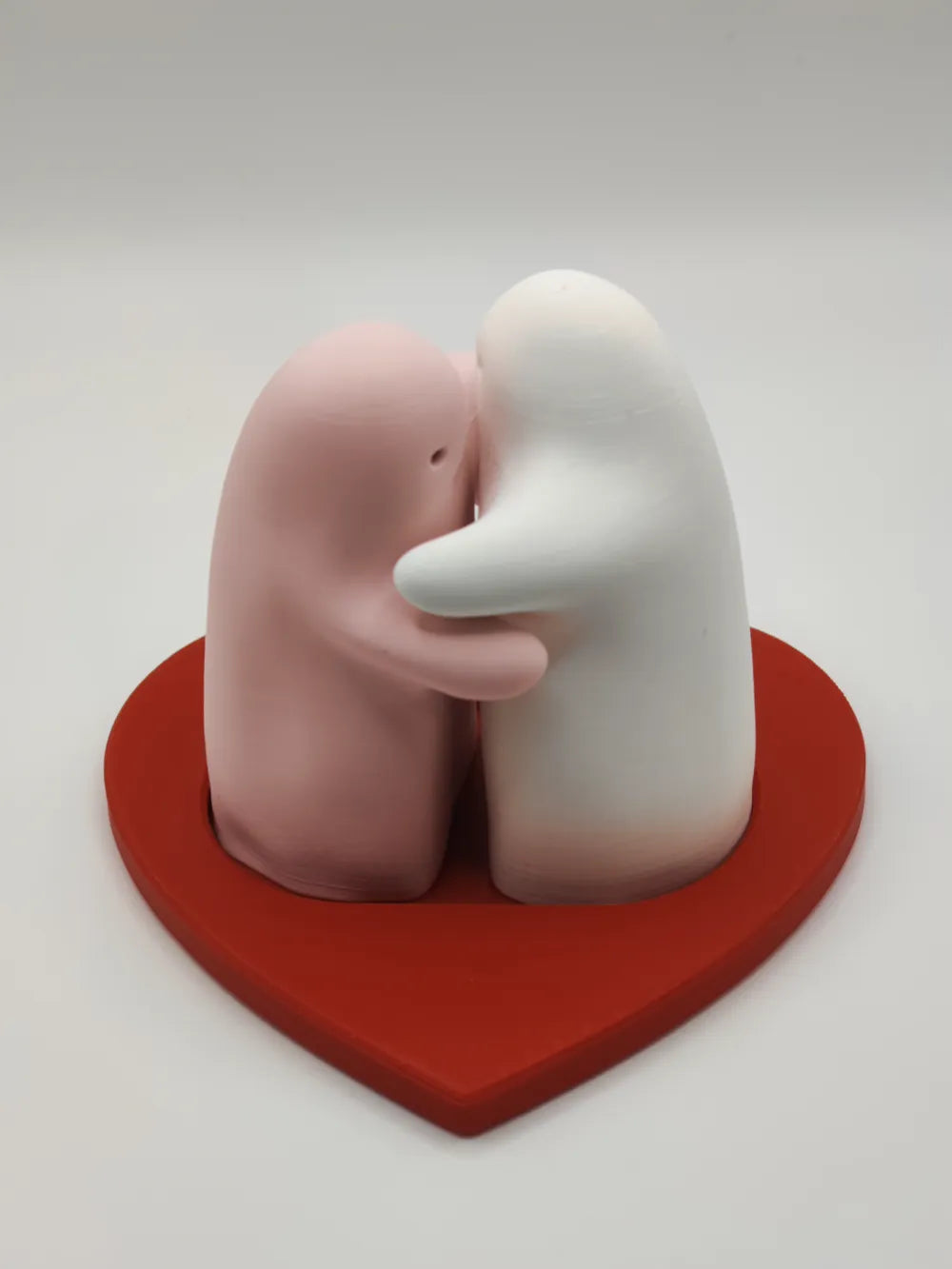Saleros Pareja Abrazados