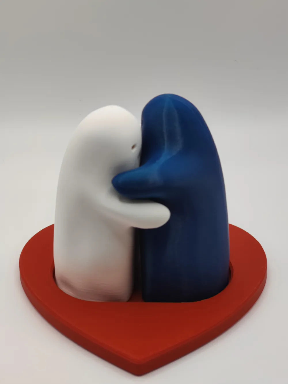 Saleros Pareja Abrazados