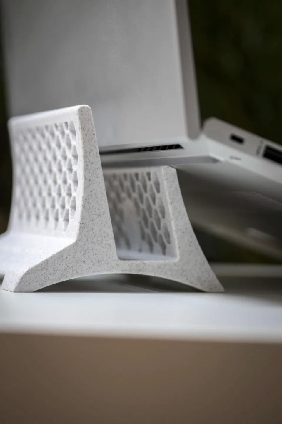 Soporte alzador para laptop 2 en 1