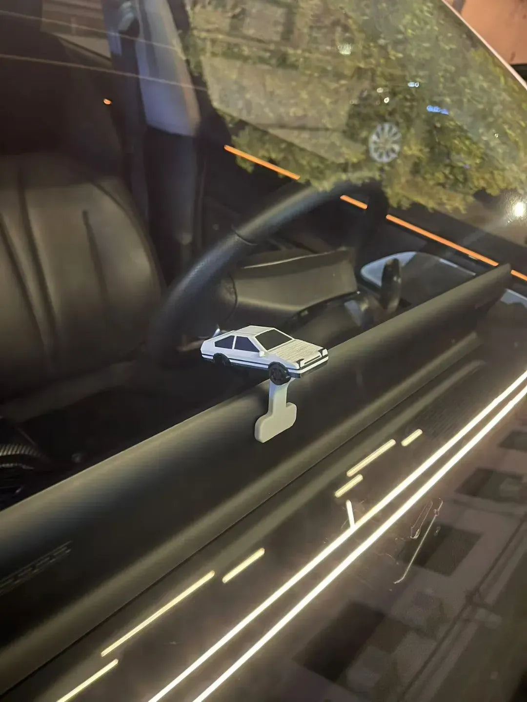 Pequeño auto de drift de inercia para el interior del coche